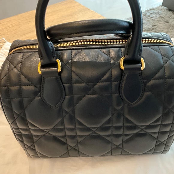 CHRISTIAN DIOR “GROOVE” handbag - Picture 2 of 7